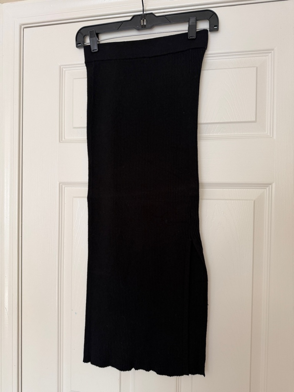 Black ribbed skirt M FORE Black Ribbed Knit Midi Skirt with Side Slit Office wea